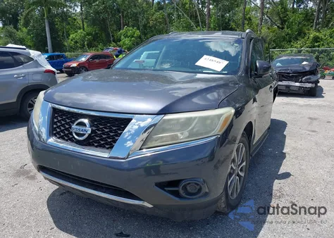 2013 Nissan Pathfinder Sv z USA, uszkodzony, nr VIN 5N1AR2MN3DC673716